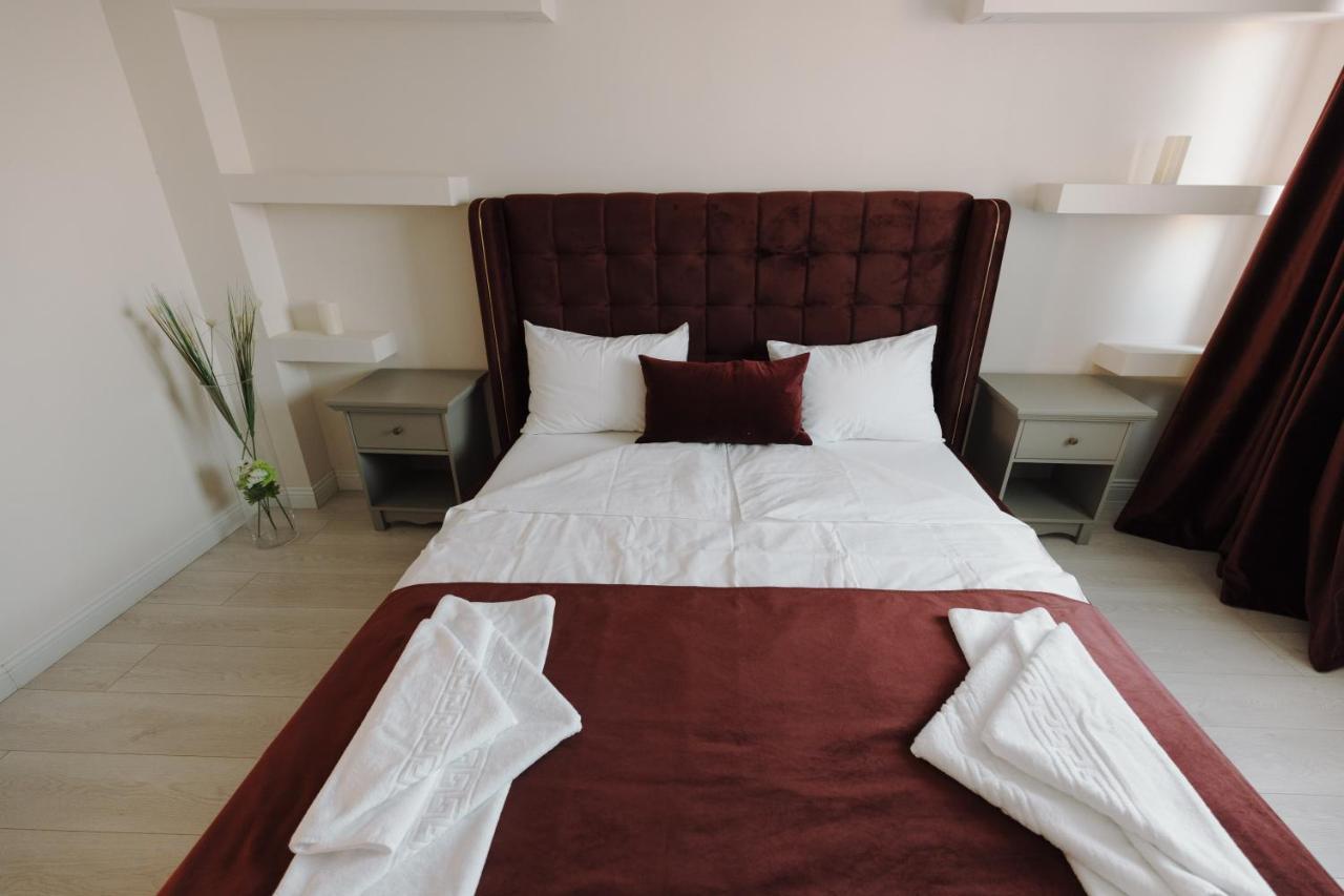 Bear's Apartment Alba Iulia Exterior foto